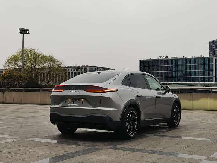 Фото 8 - Nio Onvo L60