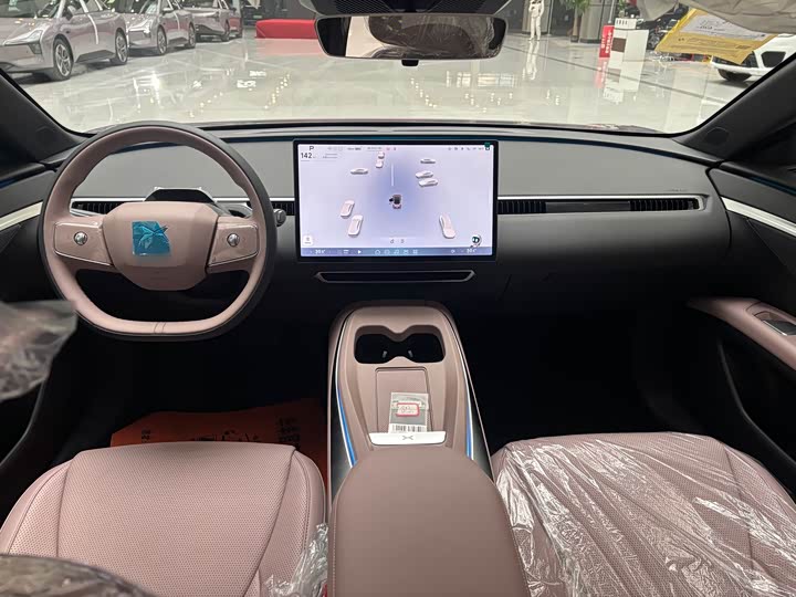 Фото 5 - XPeng Mona M03