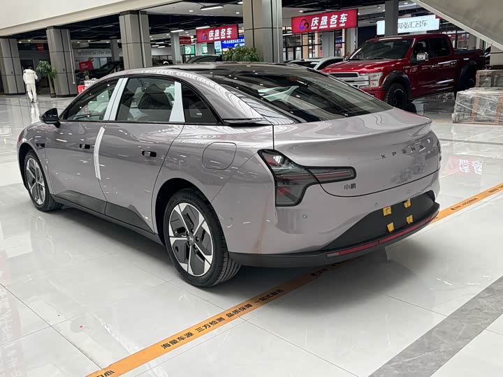 Фото 7 - XPeng Mona M03