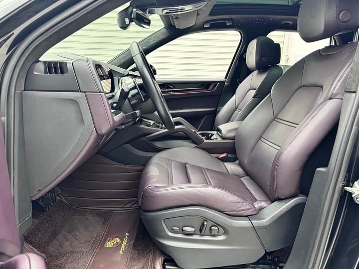 Фото 7 - Porsche Cayenne