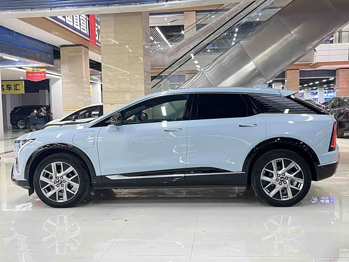 Фото 4 - Cadillac Optiq