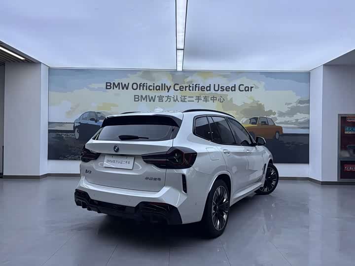 Фото 4 - BMW iX3