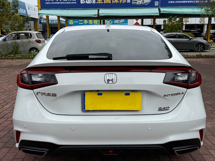 Фото 8 - Honda Integra