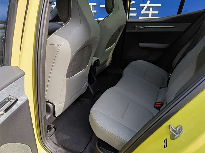 Фото 8 - Volvo EX30