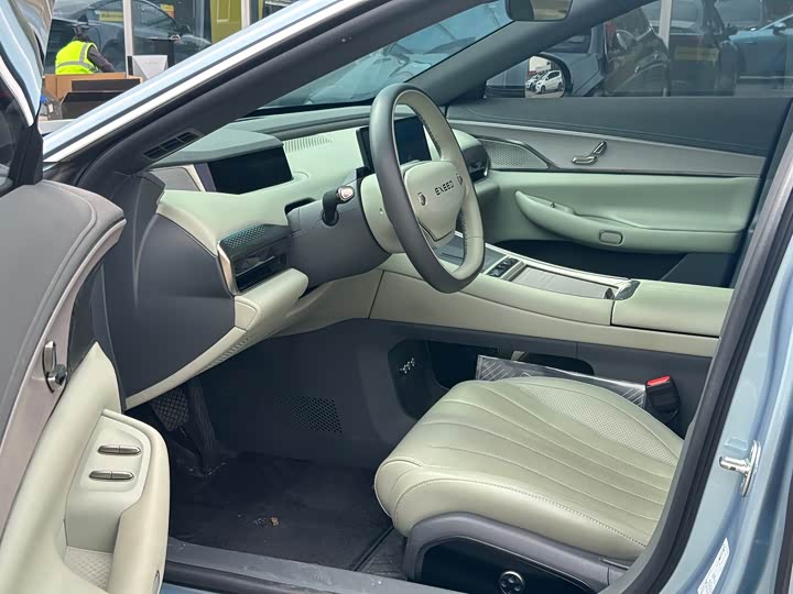 Фото 3 - Exeed Sterra ES