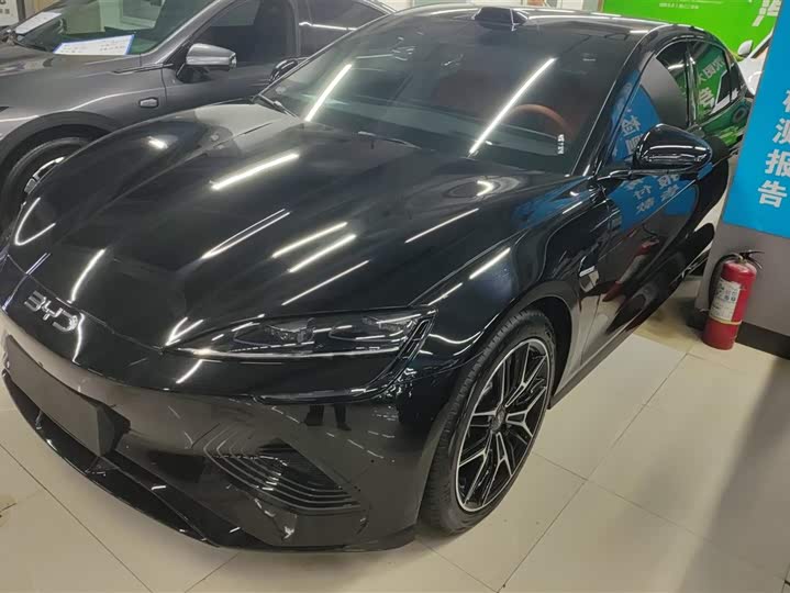 Фото 1 - BYD Seal