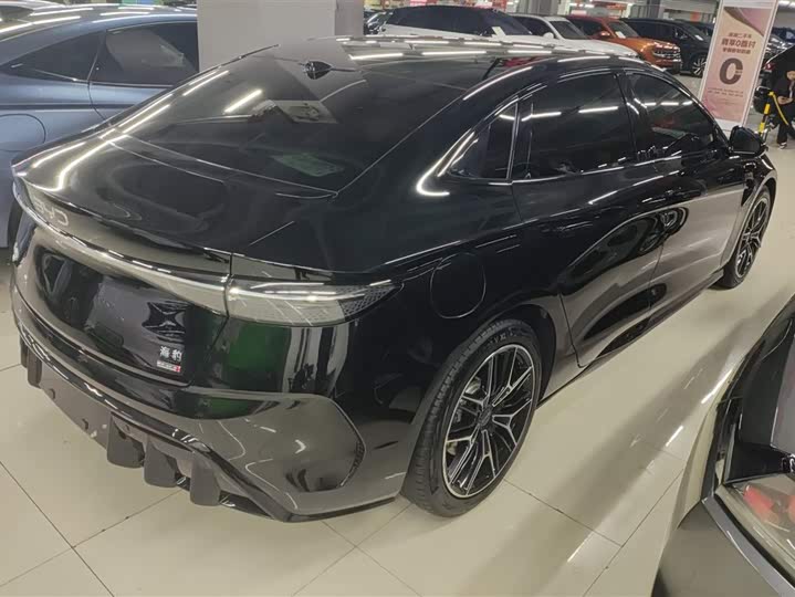 Фото 3 - BYD Seal