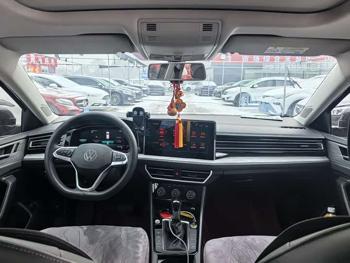 Фото 8 - Volkswagen Sagitar L