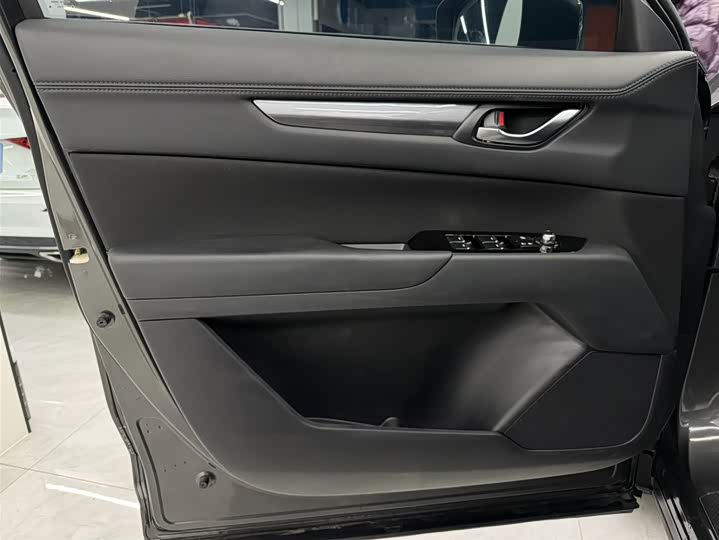 Фото 9 - Mazda CX-5