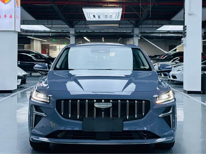 Фото 2 - Geely Preface L