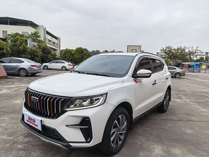 Фото 1 - Geely Vision X6