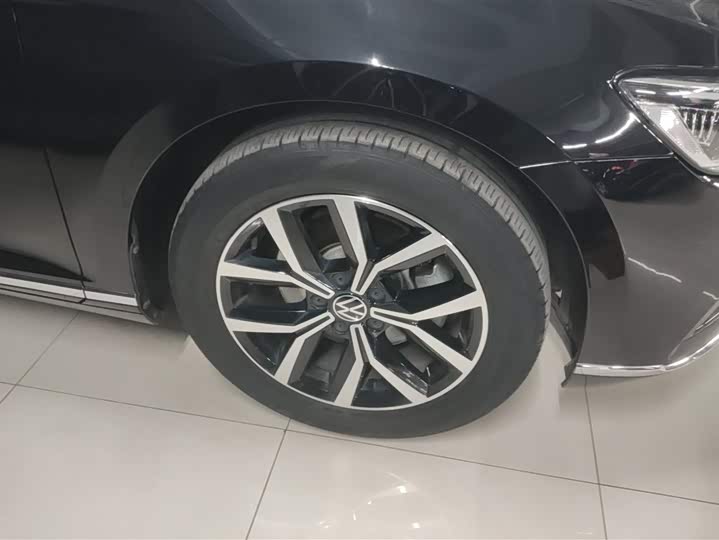 Фото 6 - Volkswagen Magotan