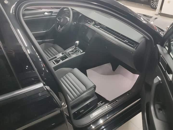 Фото 8 - Volkswagen Magotan