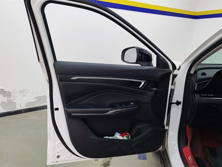 Фото 7 - Bestune T55