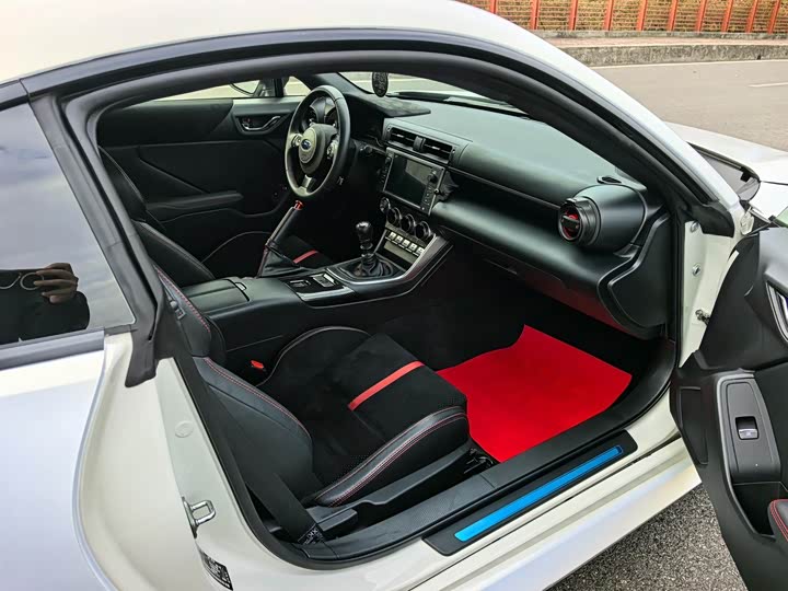 Фото 7 - Subaru BRZ