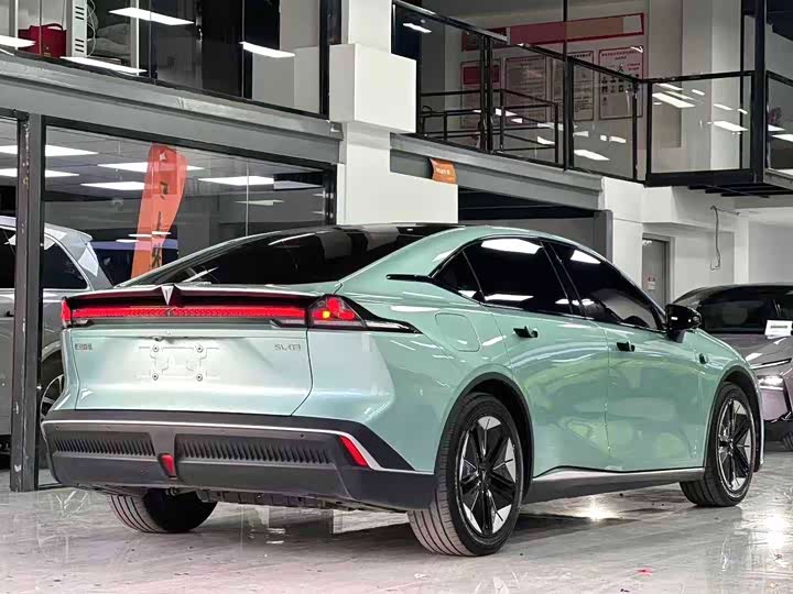 Фото 4 - Changan Deepal SL03