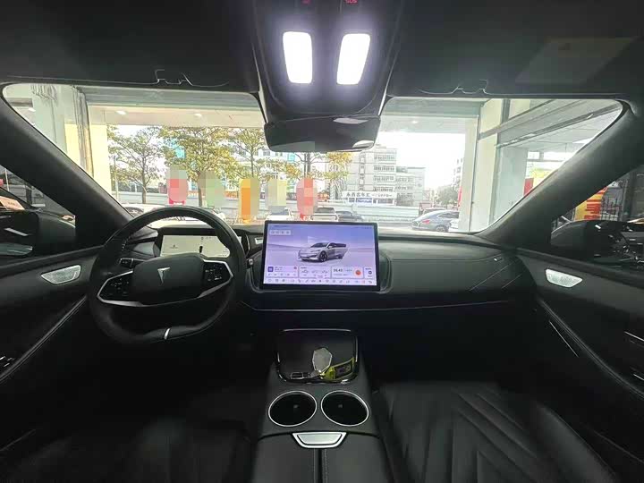 Фото 9 - Changan Deepal SL03