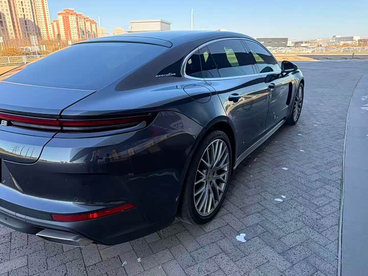 Фото 8 - Porsche Panamera