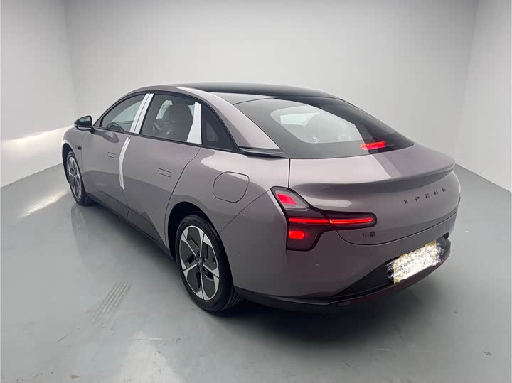 Фото 6 - XPeng Mona M03