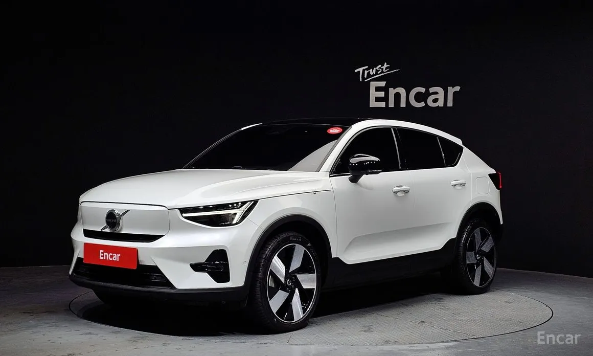 Фото 1 - Volvo C40