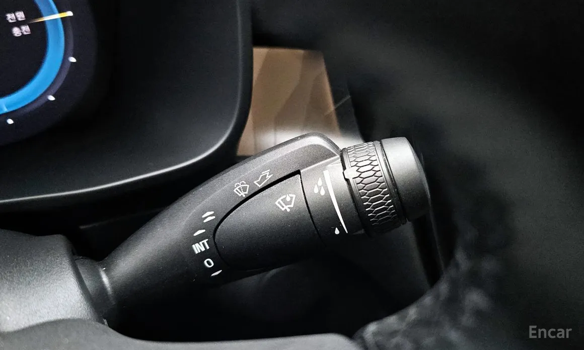 Фото 14 - Volvo C40