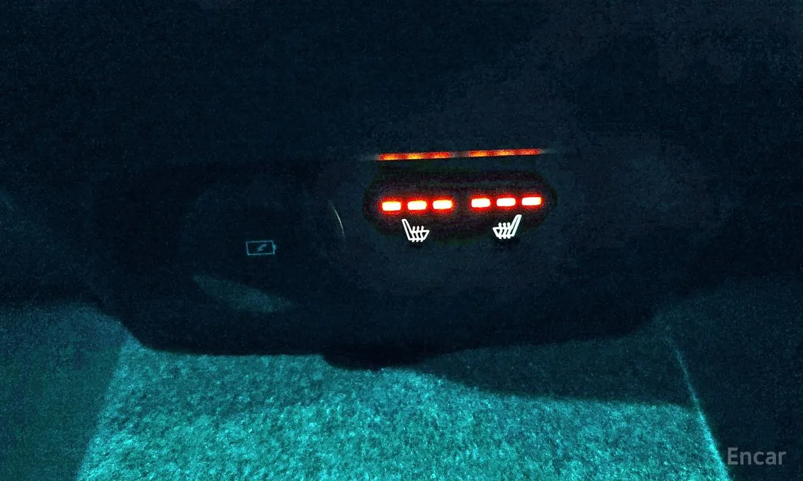 Фото 17 - Volvo C40