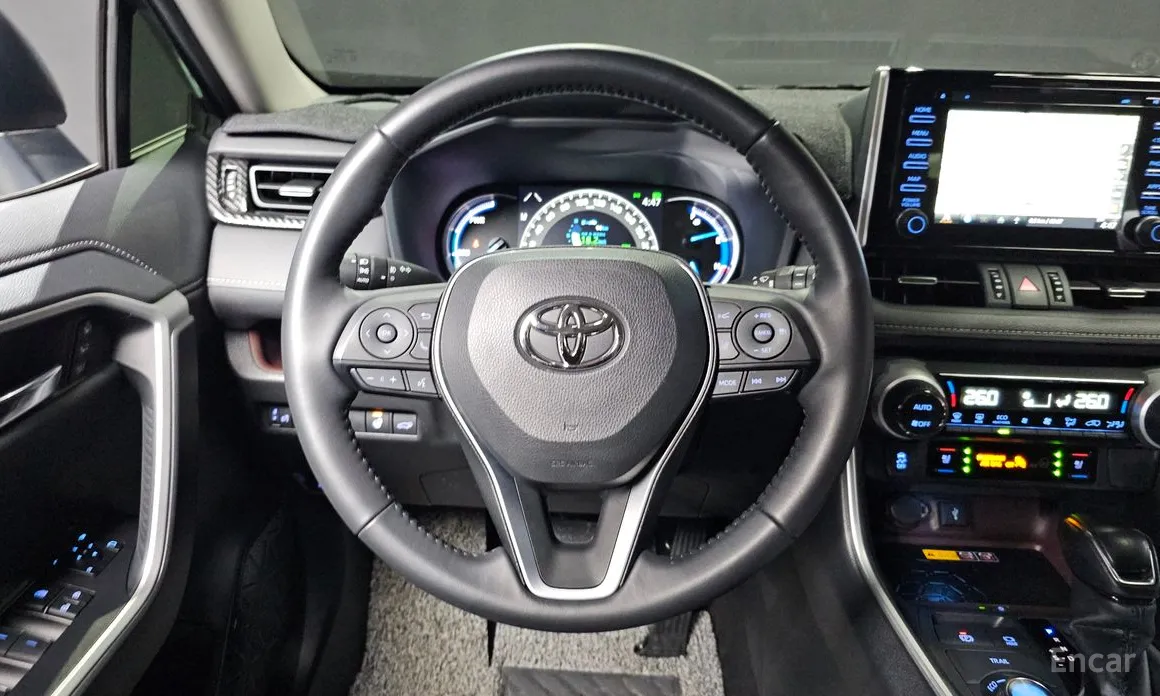 Photo 13 - Toyota RAV4