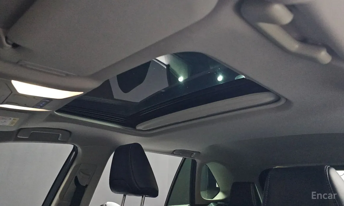 Photo 19 - Toyota RAV4