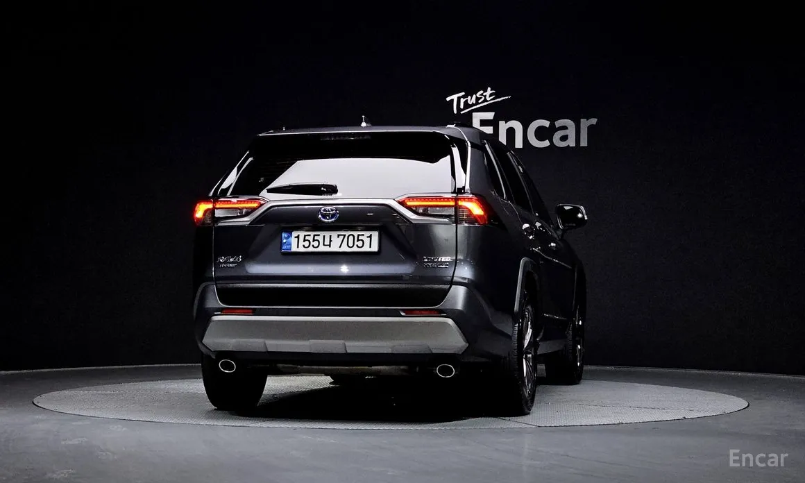 Photo 4 - Toyota RAV4