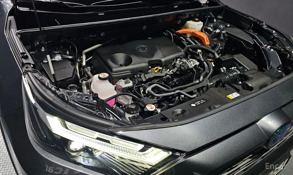 Photo 6 - Toyota RAV4