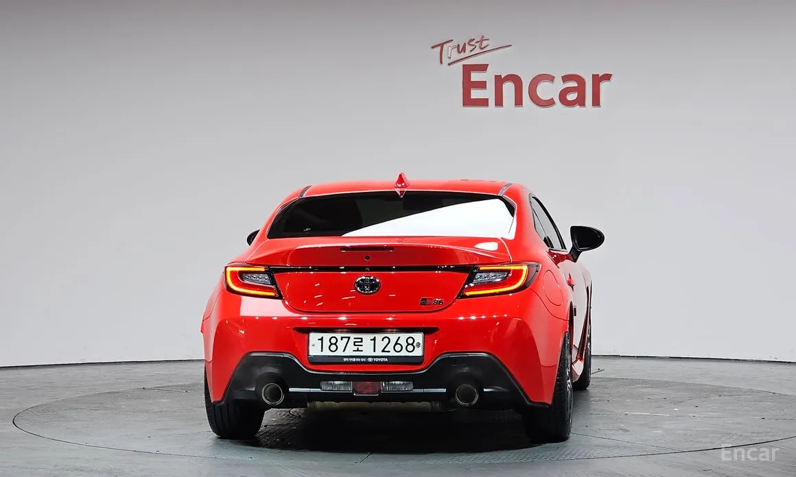 Фото 4 - Toyota 86