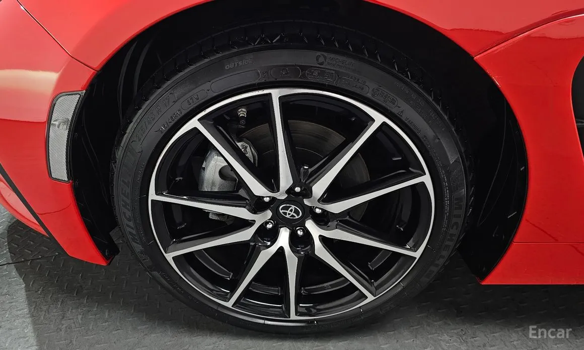 Фото 5 - Toyota 86