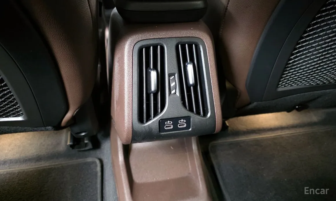 Фото 18 - BMW iX1