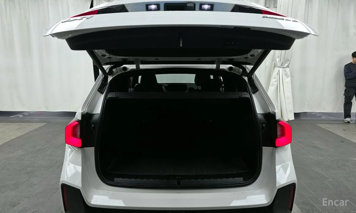 Фото 20 - BMW iX1