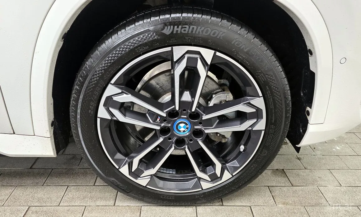 Фото 5 - BMW iX1