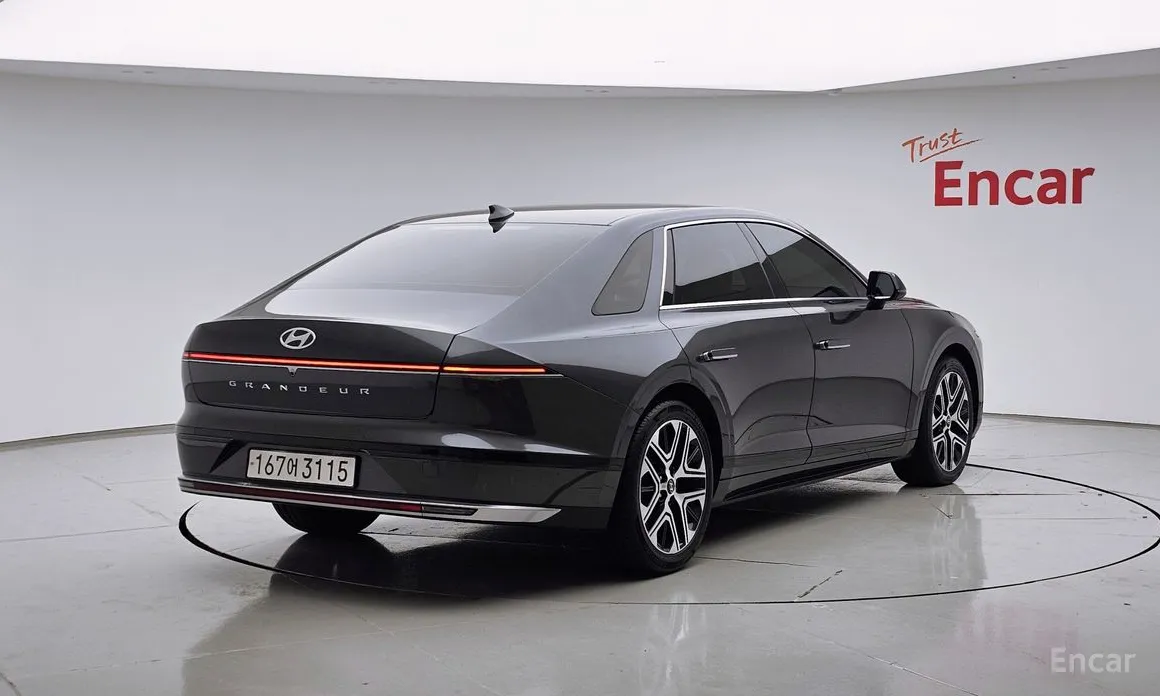 Фото 2 - Hyundai Grandeur