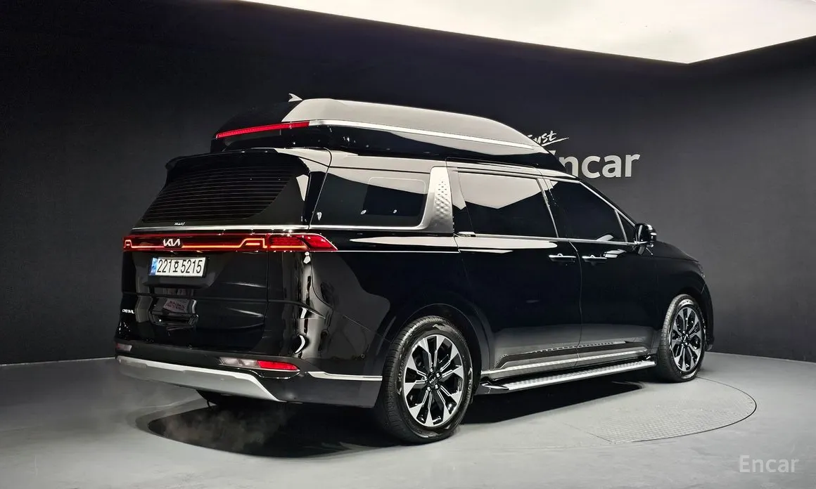 Фото 2 - Kia Carnival