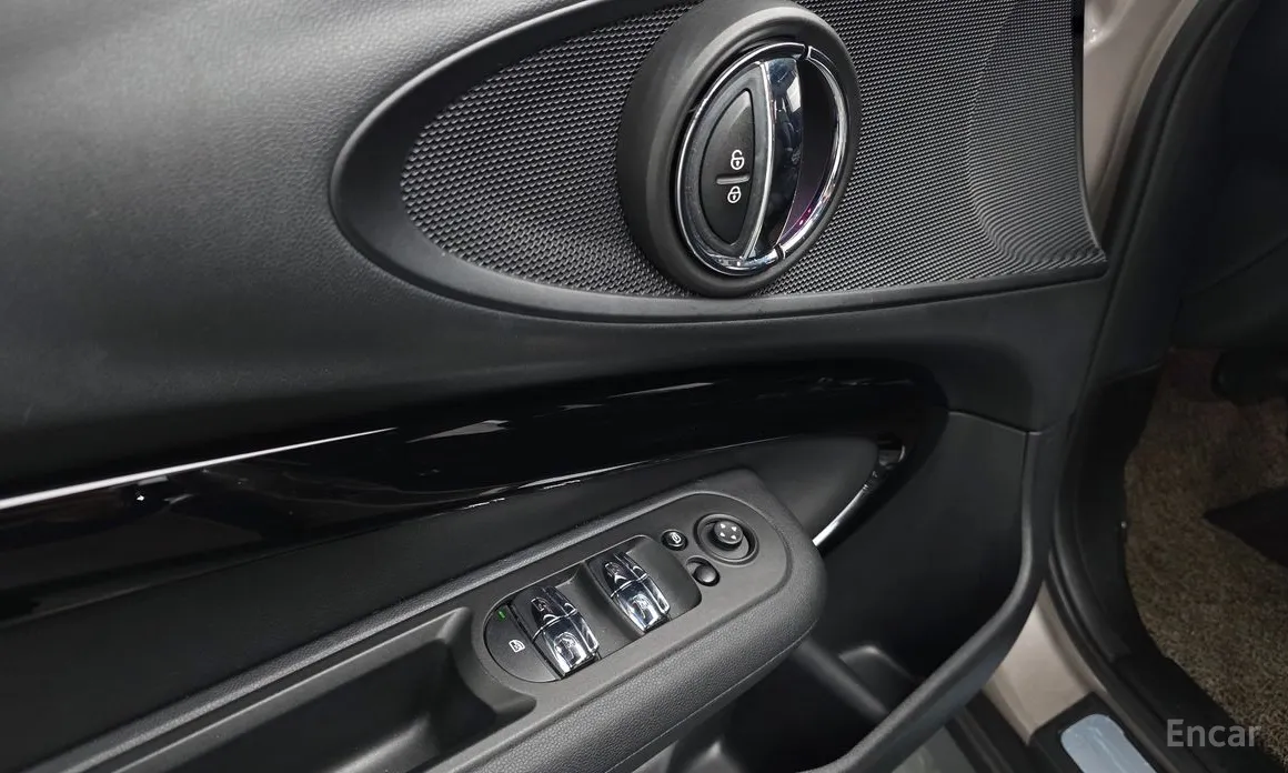 Фото 19 - Mini Clubman