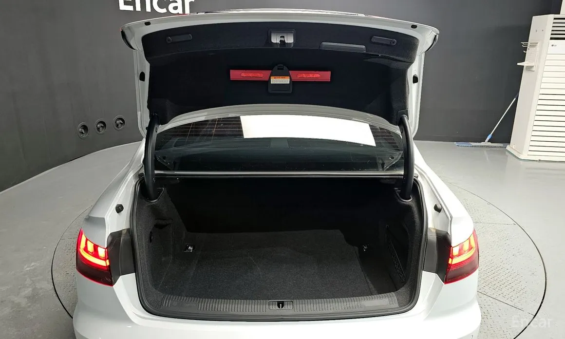 Фото 20 - Audi A4