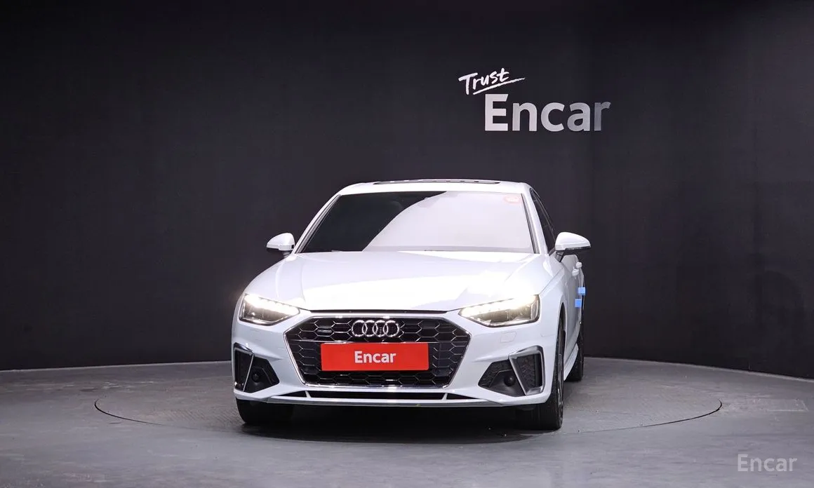 Фото 3 - Audi A4