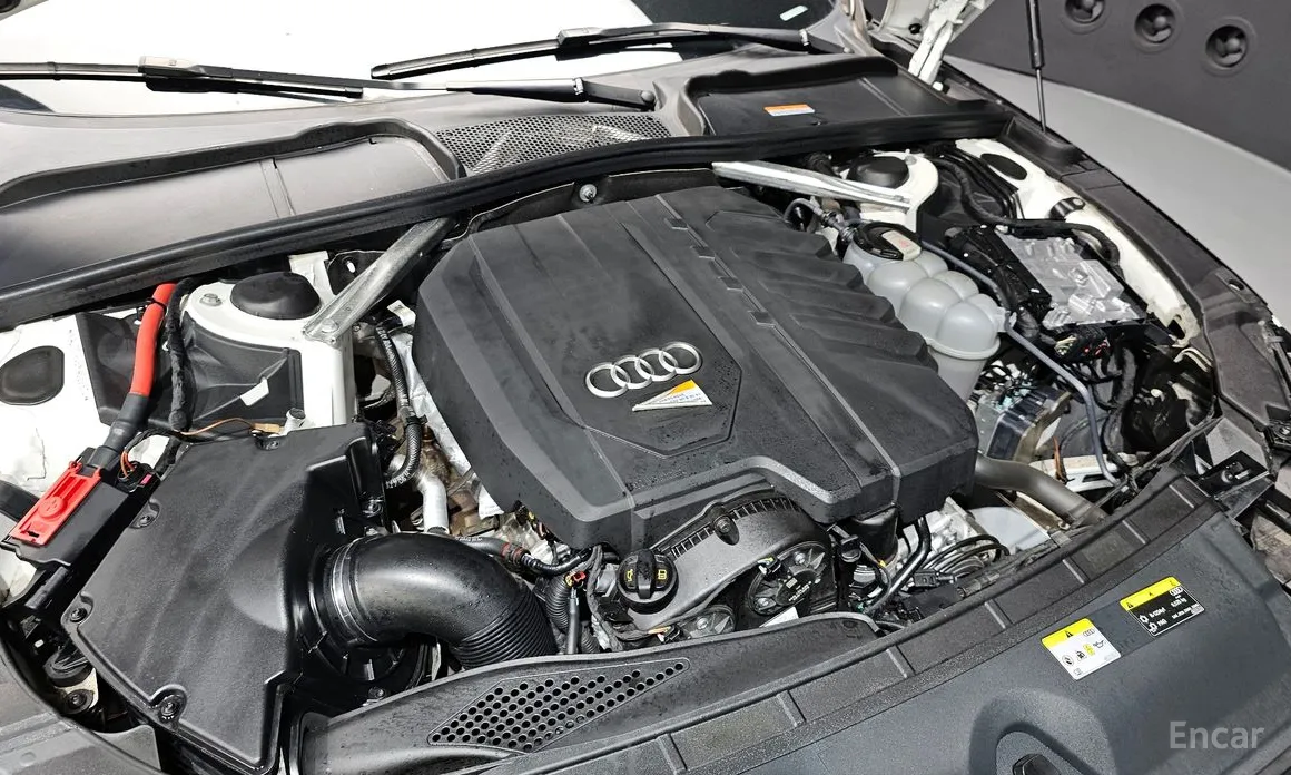 Фото 6 - Audi A4