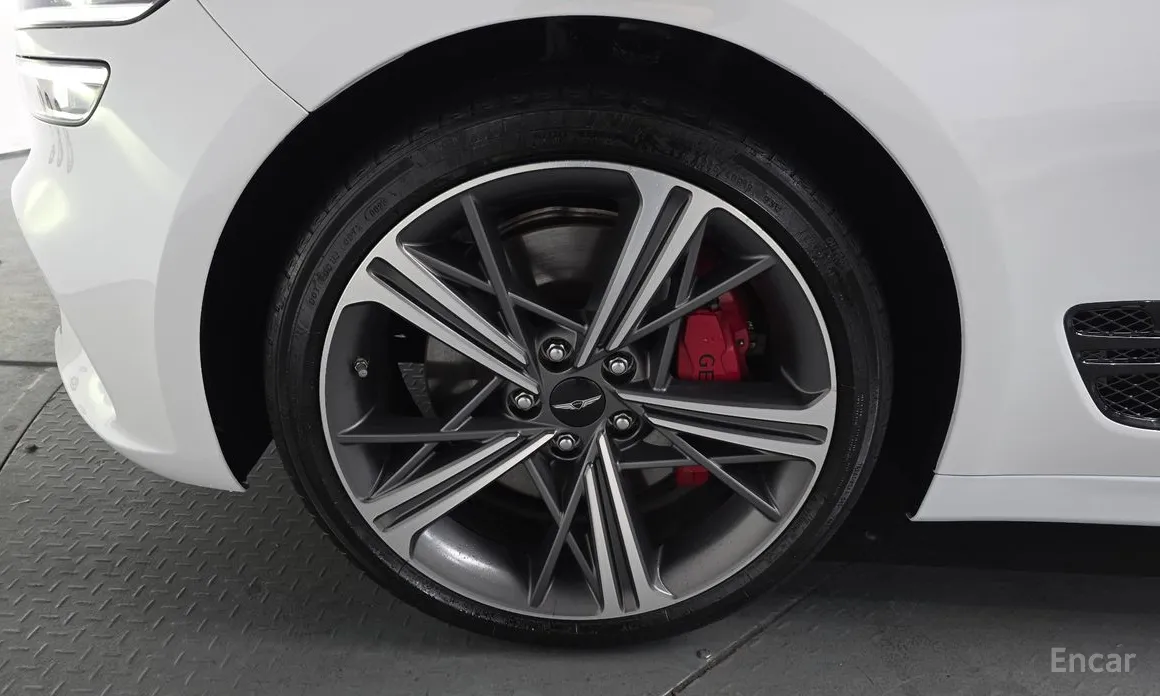 Genesis G70 2020 Gasoline 2.5T 2WD