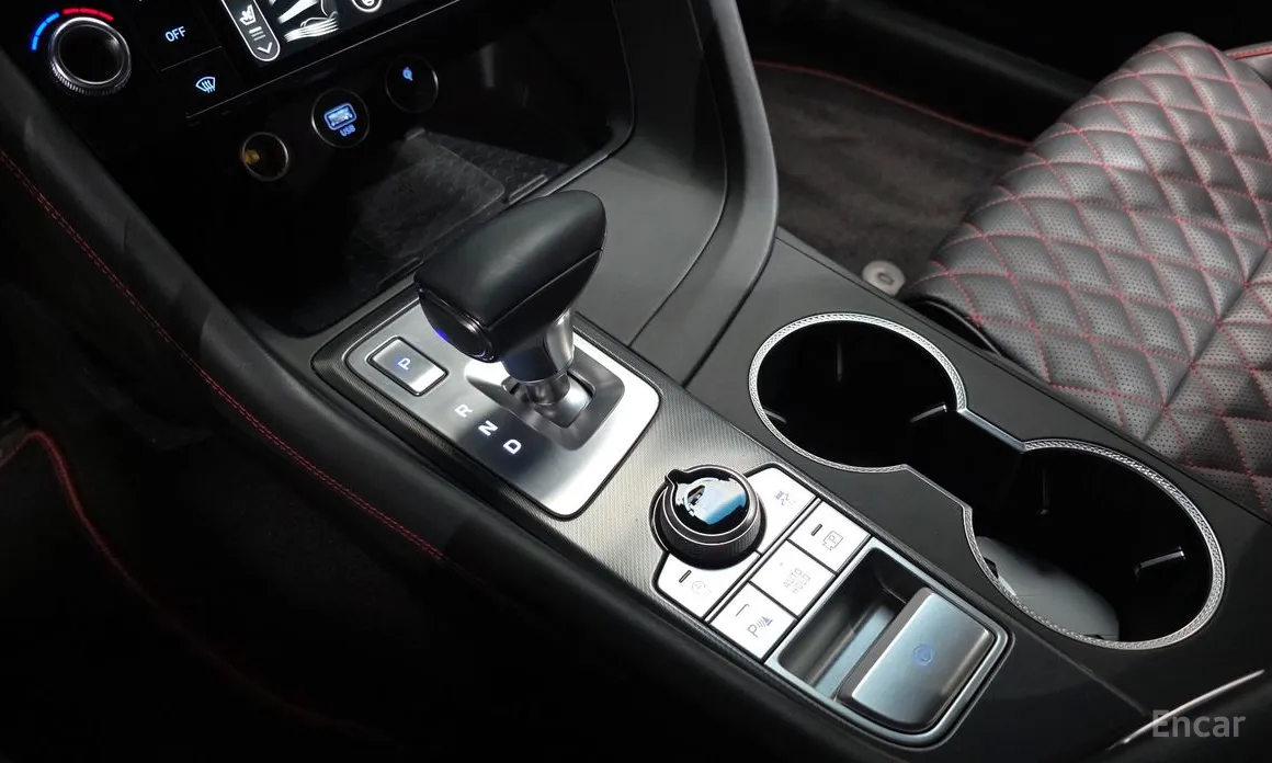 Genesis G70 2020 Gasoline 2.5T 2WD