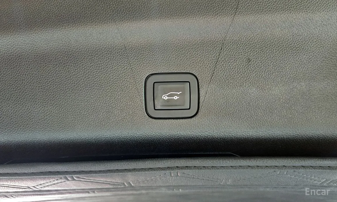 Фото 17 - Cadillac Escalade