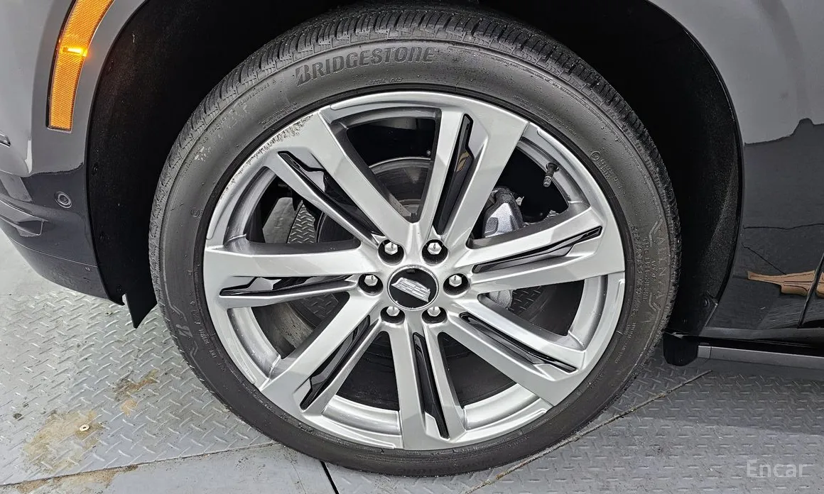 Фото 5 - Cadillac Escalade