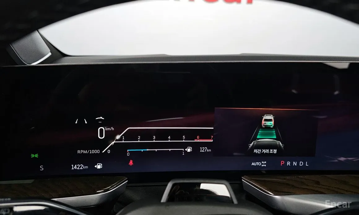 Фото 8 - Cadillac Escalade