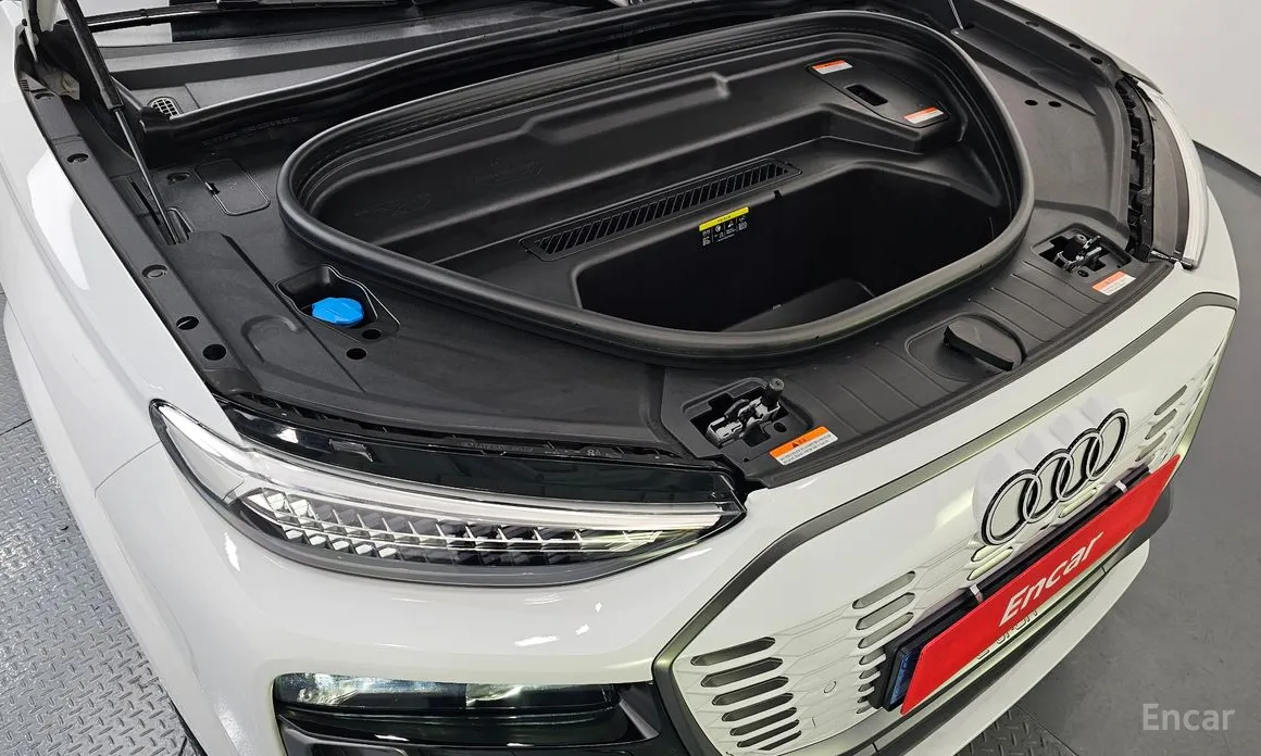 Фото 6 - Audi Q6 e-tron