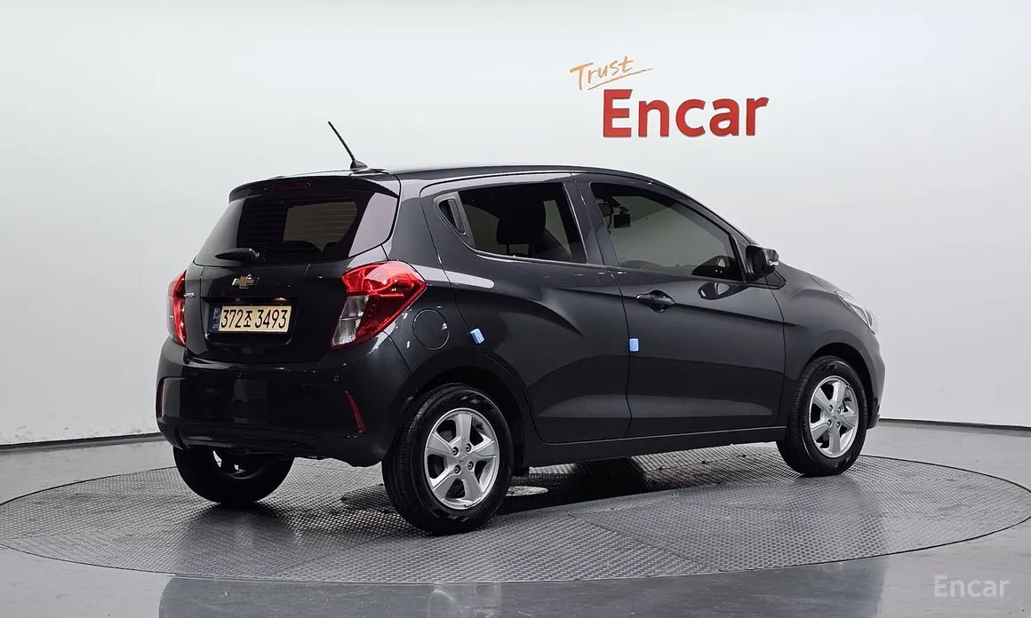 Фото 2 - Chevrolet Spark
