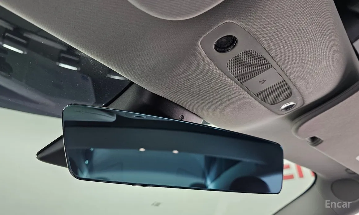 Фото 18 - Tesla Model 3