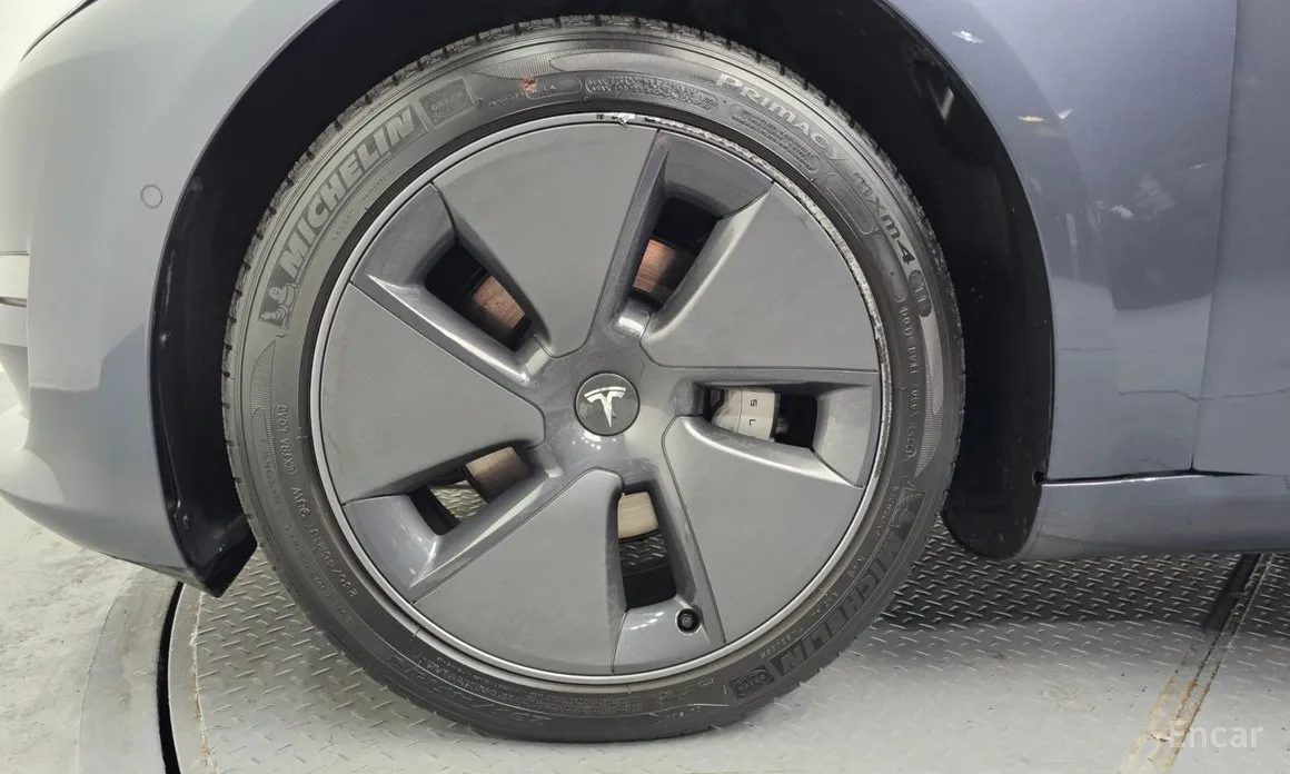 Фото 5 - Tesla Model 3